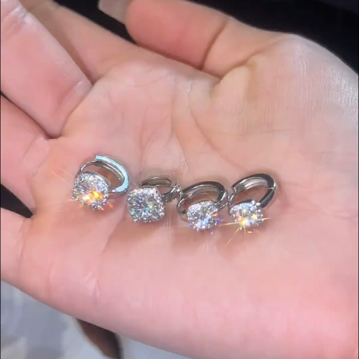Nadine ピアス スクエア | ホワイトゴールド