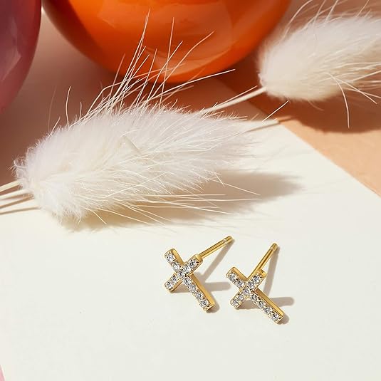 ピアス スタッド クロス パヴェ | ゴールド