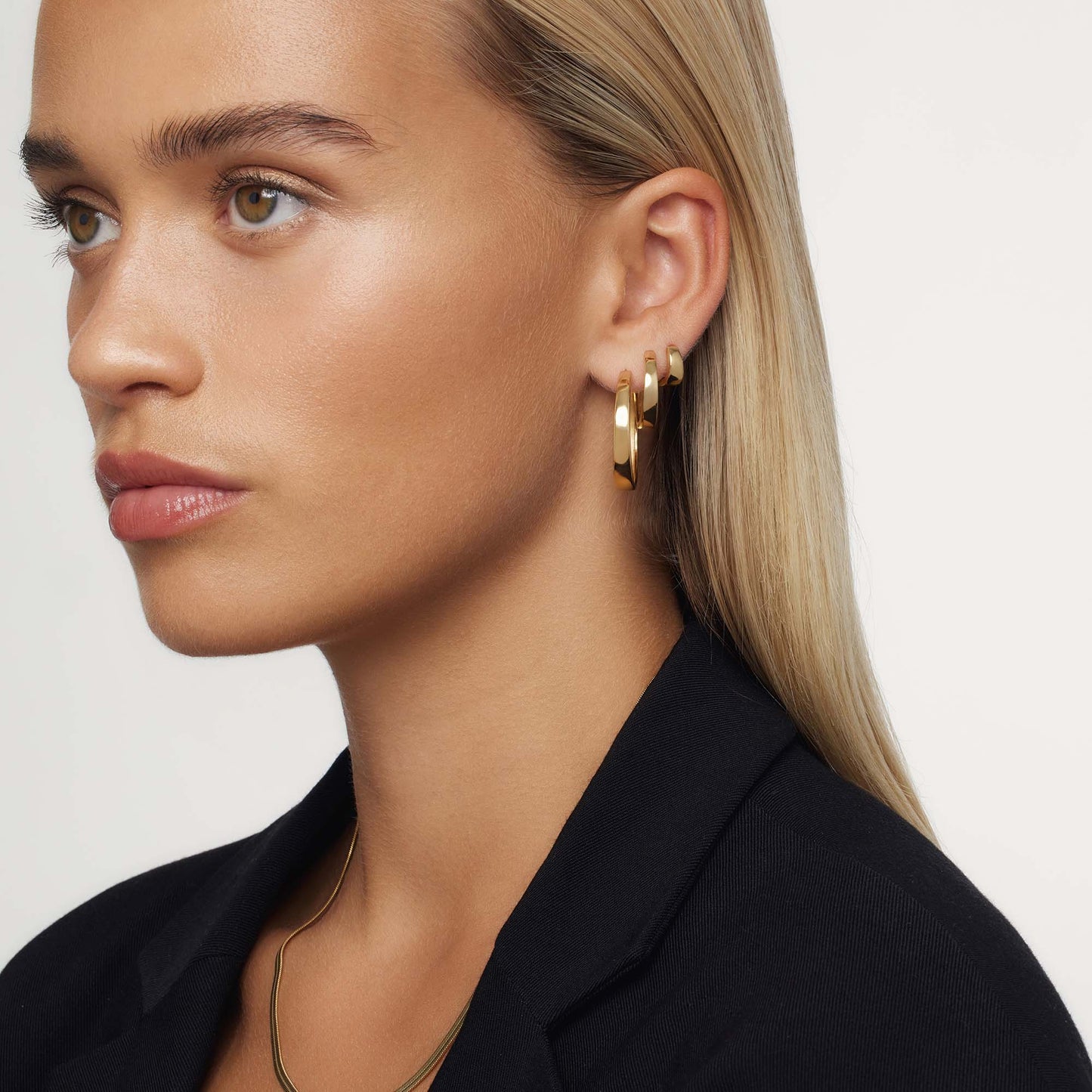 Gia ピアス フープ ステートメント | ゴールド