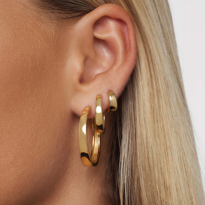Gia ピアス フープ ステートメント | ゴールド