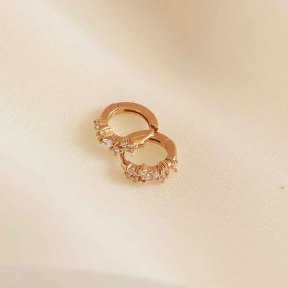 ピアス ハギー Racimo クリスタル | ゴールド